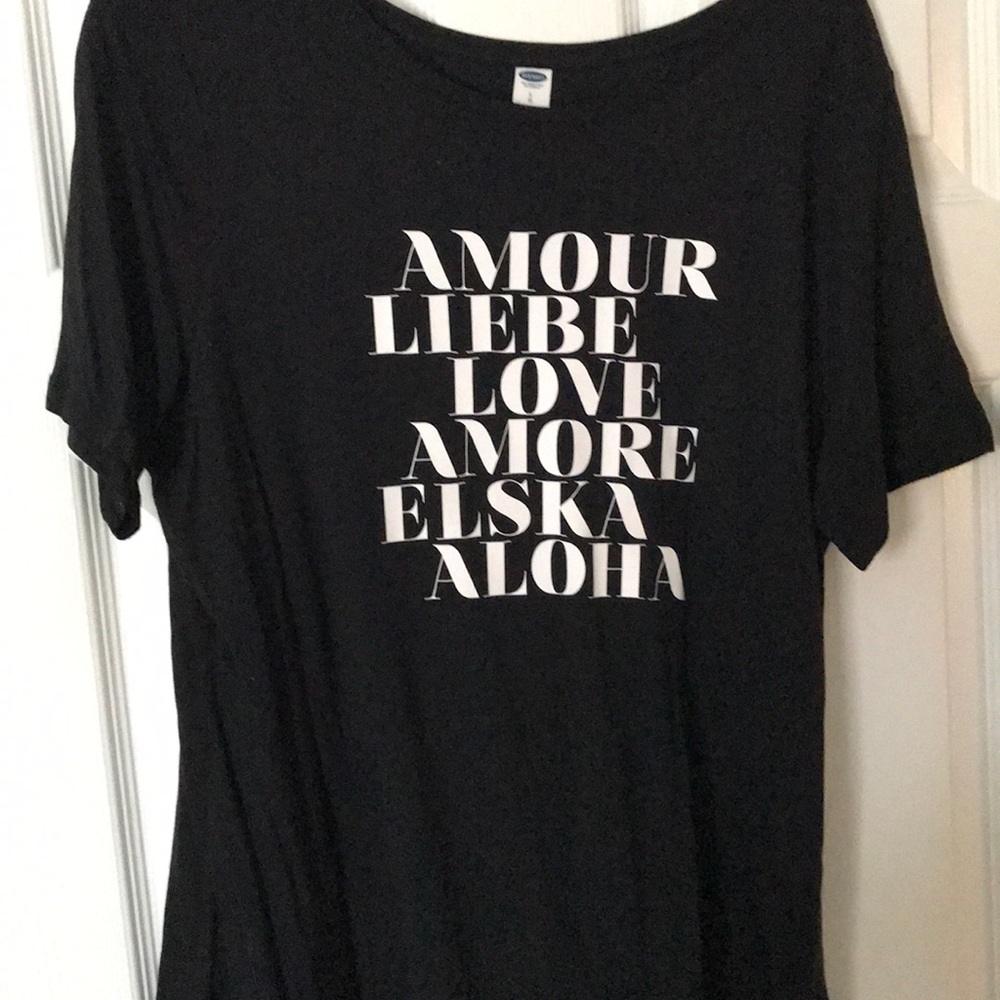 Graphic tee